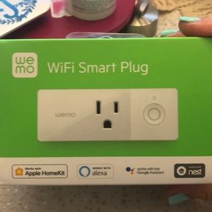 We Mo WiFi smart plug